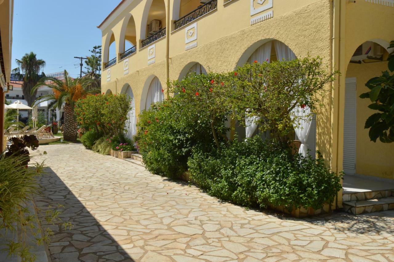 קאבוס Konstantina Apartments מראה חיצוני תמונה