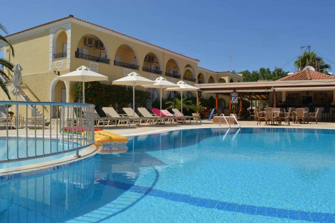 קאבוס Konstantina Apartments מראה חיצוני תמונה
